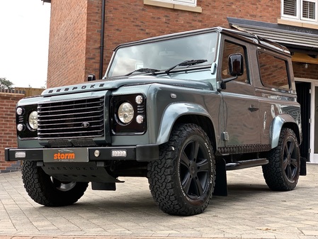 LAND ROVER DEFENDER